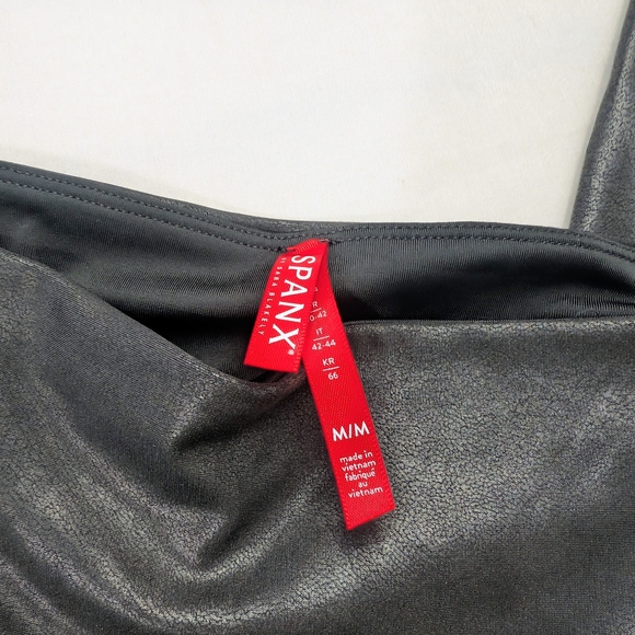 SPANX Black High-Waist Moto Ribbed Leggings - Picture 6 of 8